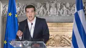 El primer ministro griego, Alexis Tsipras, volvió a dirigirse ayer al país