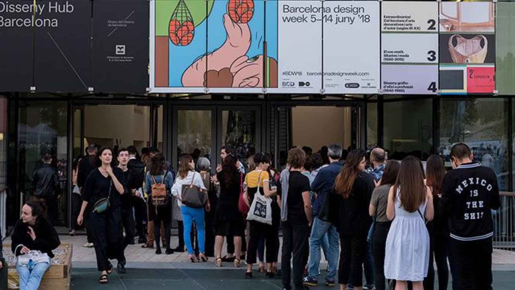 Colas de visitantes de la Barcelona Design Week 2018 / BCD