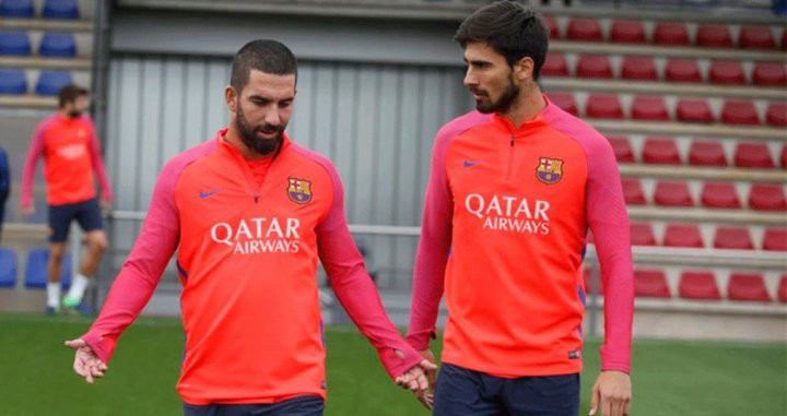 Arda Turan y André Gomes, en un entrenamiento del Barça | FCB