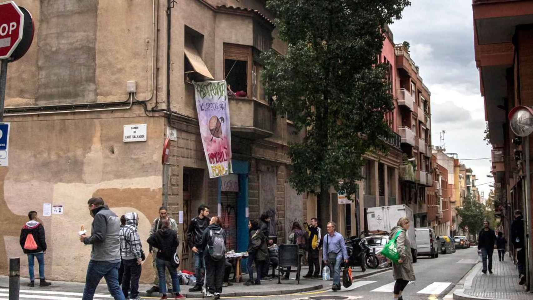 La casa okupa Ka la Kastanya en el barrio de Gràcia, uno de los afectados por las okupaciones / MA