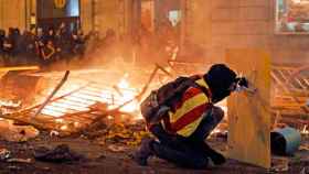 Uno de los causantes de los disturbios en Barcelona. Sindicatos policiales critican la tibieza del operativo para plantarles cara / EFE