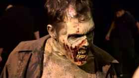 Uno de los actores de la atracción 'The Walking Dead', en Universal Studios.