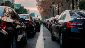 Una protesta de vehículos VTC, los que utilizan Cabify, Uber y Bolt, en Barcelona / EFE