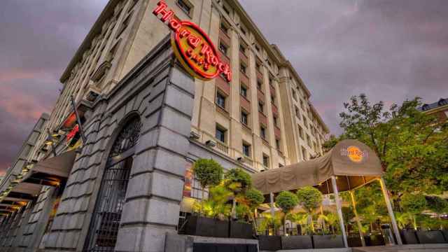 Entrada al Hard Rock Café de Madrid / HARD ROCK