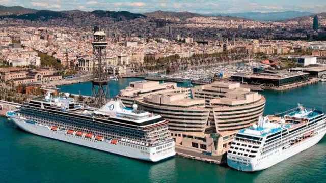 Cruceros atracados en las terminales WTC Nord y Sud del Puerto de Barcelona / CG