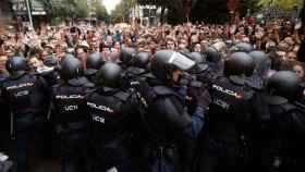 Intervención policial del 1 de octubre en Cataluña, que los hoteleros han pedido no emitir más / EFE