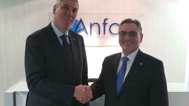 José Vicente de los Mozos, nuevo presidente de Anfac, junto a su predecesor, Antonio J. Cobos / CG