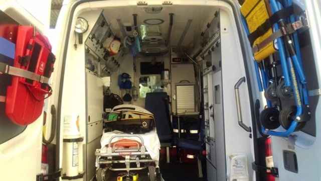 Interior de una ambulancia EP