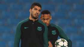 Suárez y Neymar en un entrenamiento del Barça / EFE