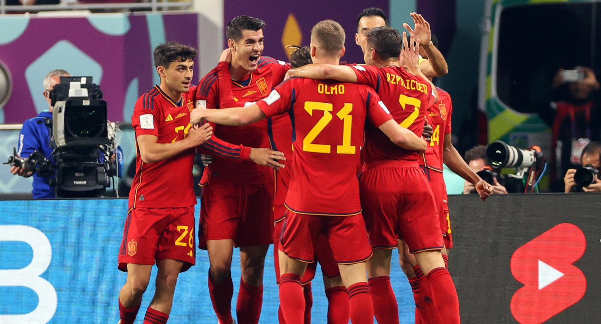 La España de Luis Enrique festeja un gol antes de medirse a Marruecos / EFE