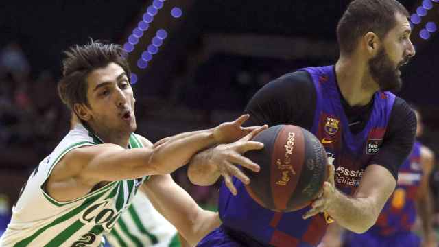 Nikola Mirotic en el partido contra el Betis / EFE