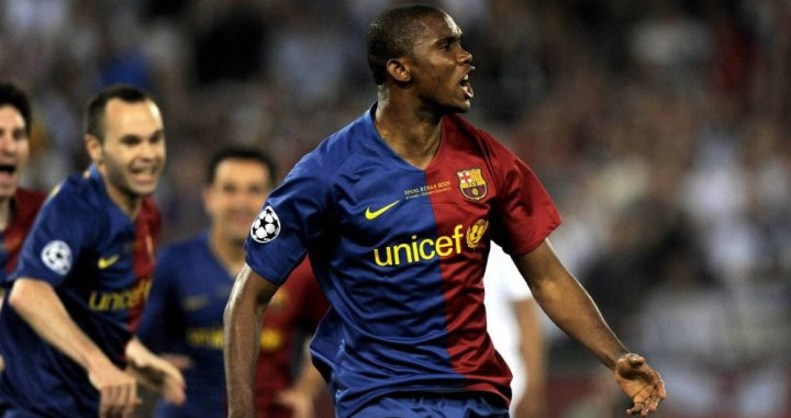 Samuel Eto'o celebra un gol durante su etapa como jugador del Barça / EFE