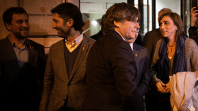 Toni Comín, Jordi Puigneró, Carles Puigdemont y Carola Miró, esposa de Quim Torra, en Perpiñán / EUROPA PRESS