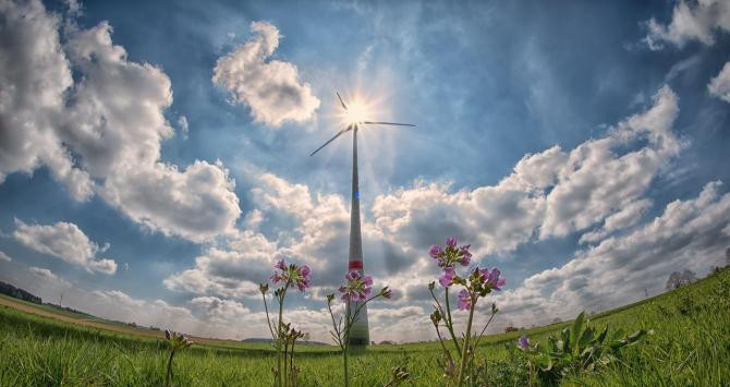 Imagen de archivo sobre energías sostenibles / PIXABAY