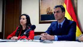 El presidente del Gobierno, Pedro Sánchez, junto a la ministra de Defensa, Margarita Robles / EFE