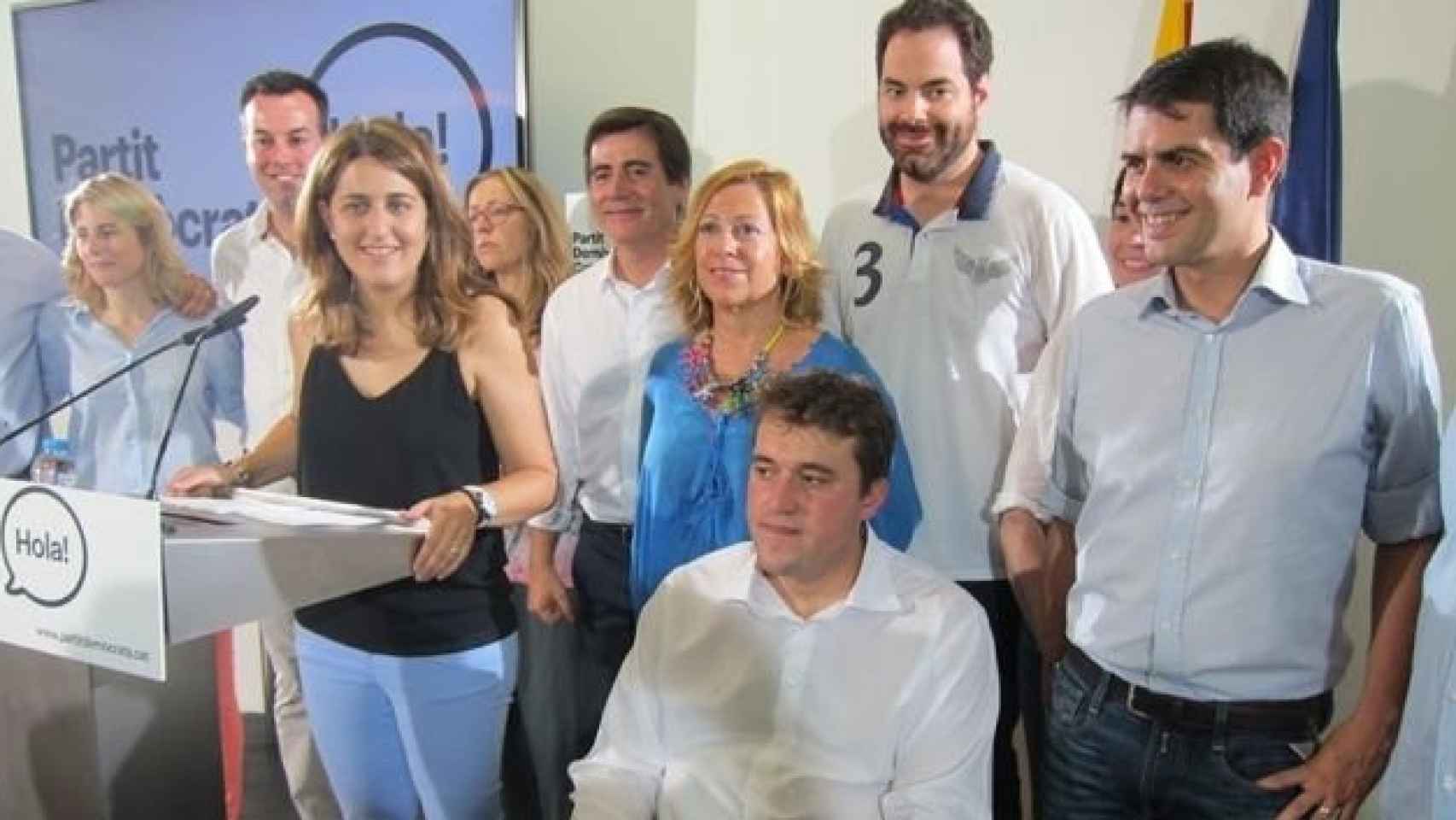 La dirigente de PDC Marta Pascal con algunos de los miembros de la formación, entre ellos David Bonvehí (a su izquierda) / EUROPA PRESS