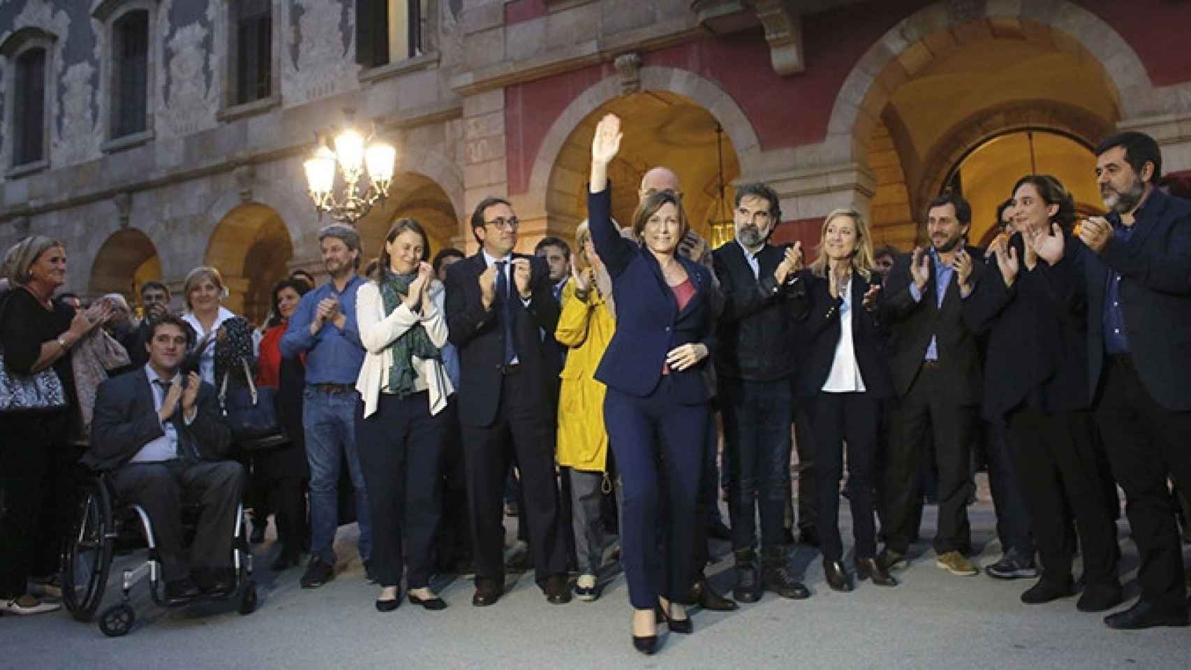 Acto de apoyo a la presidenta del parlamento catalán, Carme Forcadell, imputada por prevaricación y desobediencia / EFE