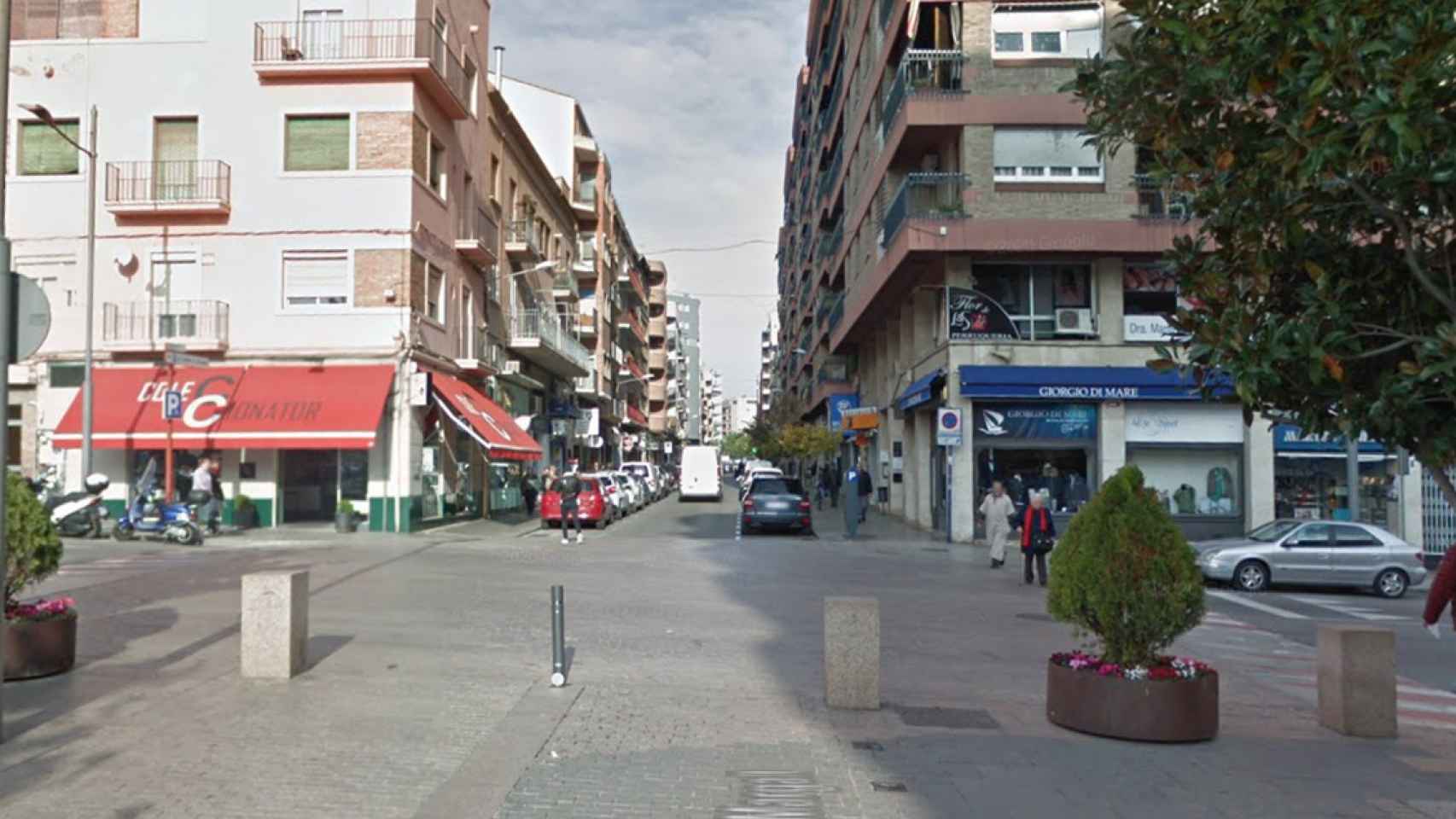 Calle Pi i Maragall en Lleida, donde han dejado inconsciente a un hombre de un puñetazo, para robarle el móvil / GOOGLE STREET VIEW