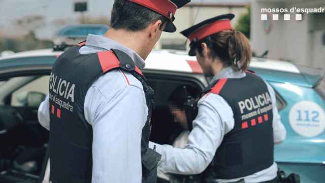 Agentes de los Mossos d'Esquadra como los que detuvieron a un hombre por secuestrar a su hija en Cataluña para obligarla a casarse en Pakistán / MOSSOS