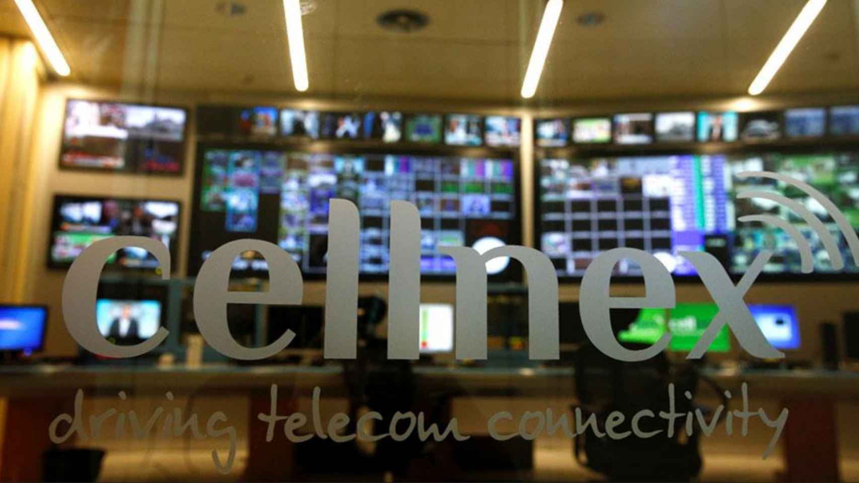 Imagen del centro de control de la operadora de infraestructuras de telecomunicación Cellnex / EFE