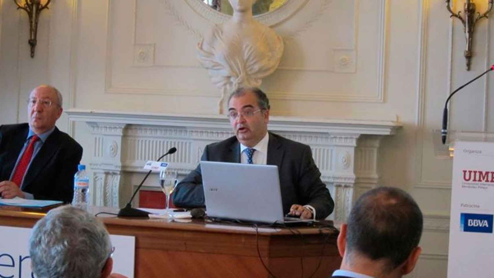 Ángel Ron, presidente del Banco Popular, durante su intervención en la UIMP de Santander.