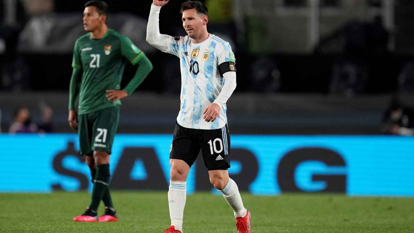 Messi celebrando uno de sus tres goles contra Bolivia / EFE