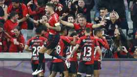 El Athletico Paranaense, equipo donde milita el 'nuevo Ronaldo', celebra un triunfo en casa / EFE
