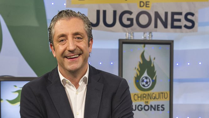 Josep Pedrerol en un cartel promocional del Chiringuito de Jugones / EFE