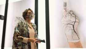 La artista Tatiana Blanqué en su exposición 'Metamorfosis' / CD