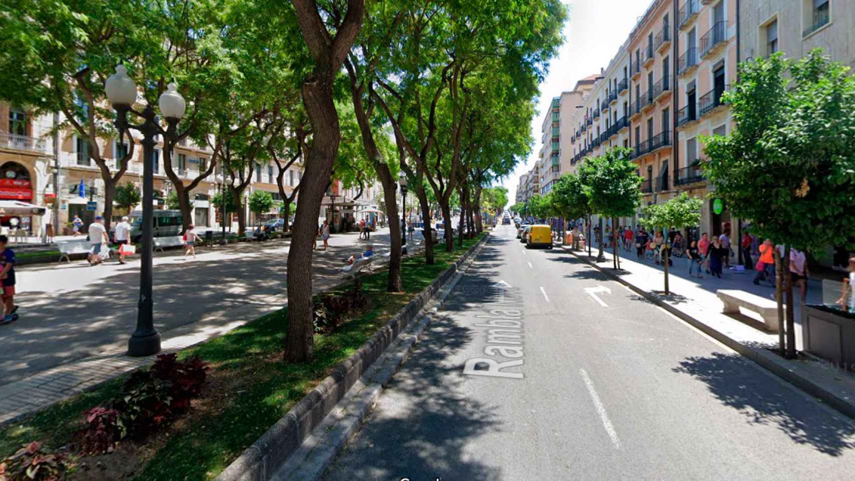 Rambla Nova de Tarragona, lugar donde un menor ha abusado sexualmente de una chica de 15 años / GOOGLE STREET VIEW
