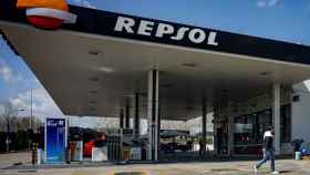 Imagen de una estación de Repsol, empresa dedicada al petróleo / EP