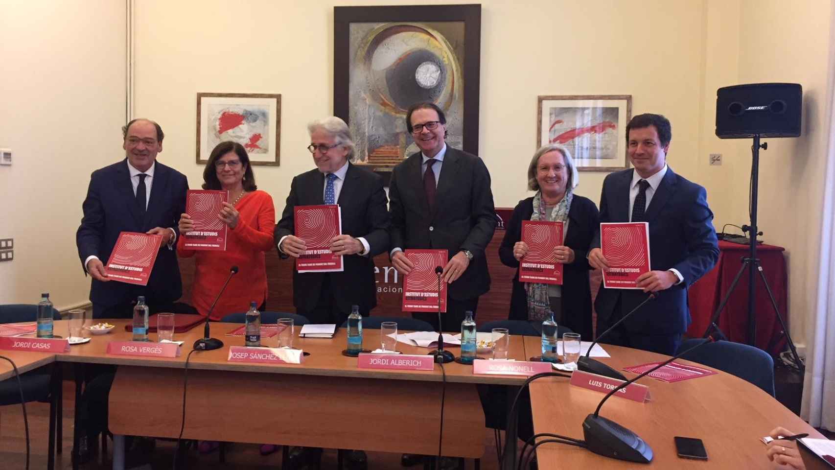 Jordi Casas, Rosa Vergés, Josep Sánchez Llibre, Jordi Alberich, Rosa Nonell y Luis Torras, en la sede de Foment /CG