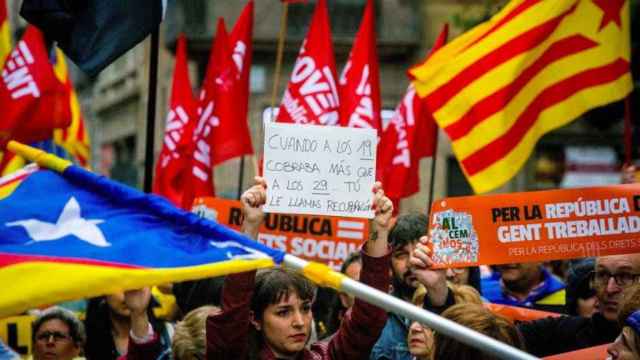 Sindicatos catalanes en una manifestación independentista, el mismo escenario que ha generado malestar en UGT de Cataluña / EFE