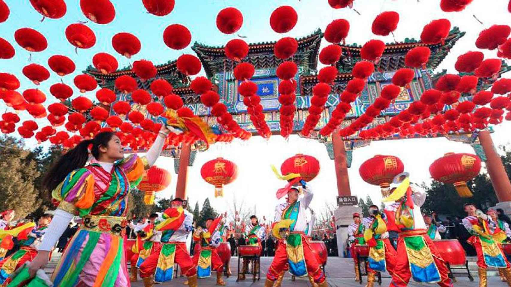 Uno de los desfiles con los que la comunidad china de Madrid inició el pasado día 8 la celebración del Año del Mono de Fuego.