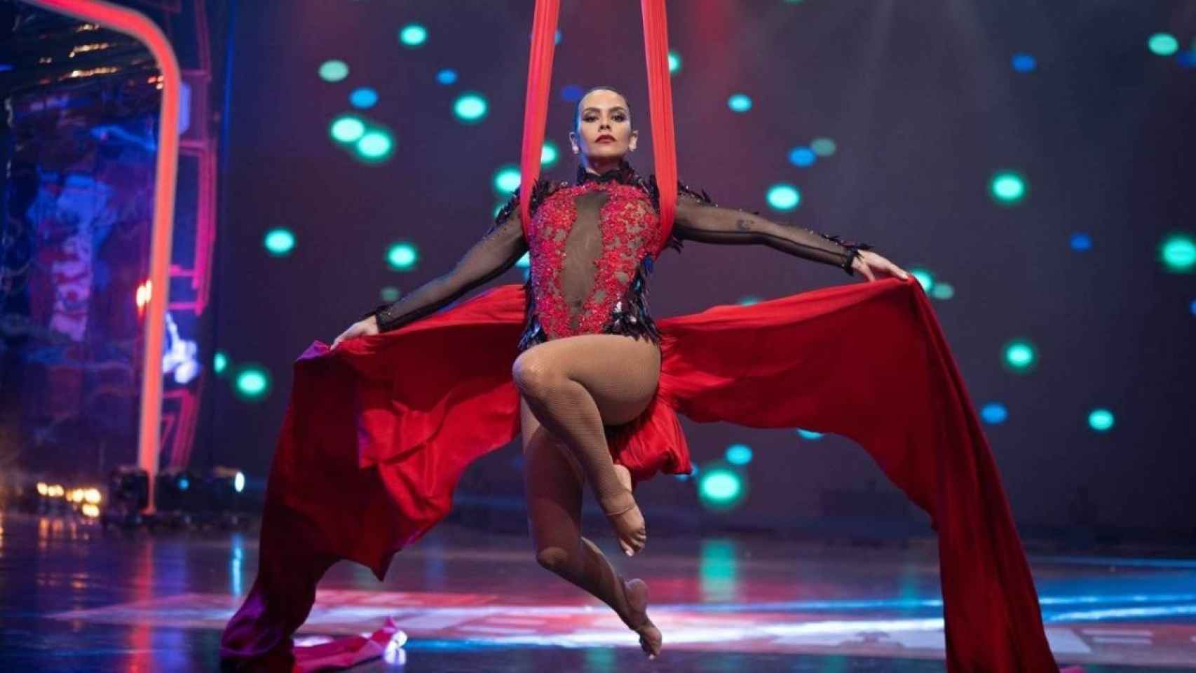 Cristina Pedroche hace el reto acrobático en 'El Desafío' / ANTENA 3