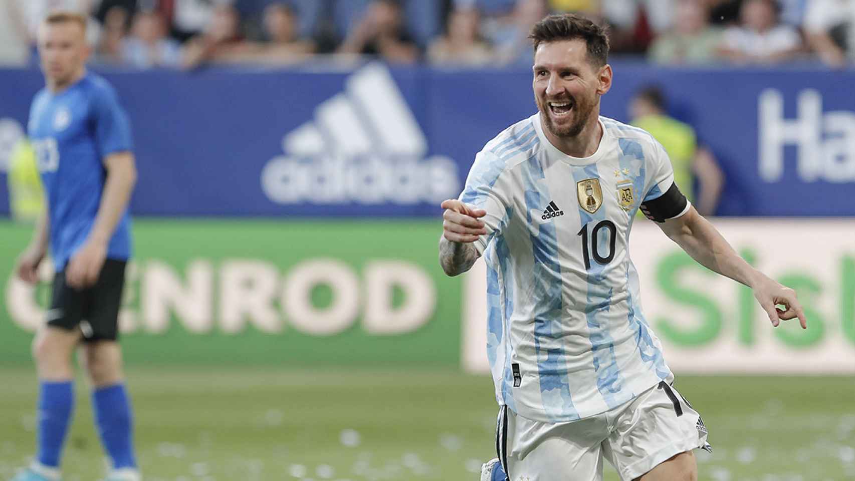 Messi, eufórico, tras anotar cinco goles en el amistoso contra Estonia / EFE