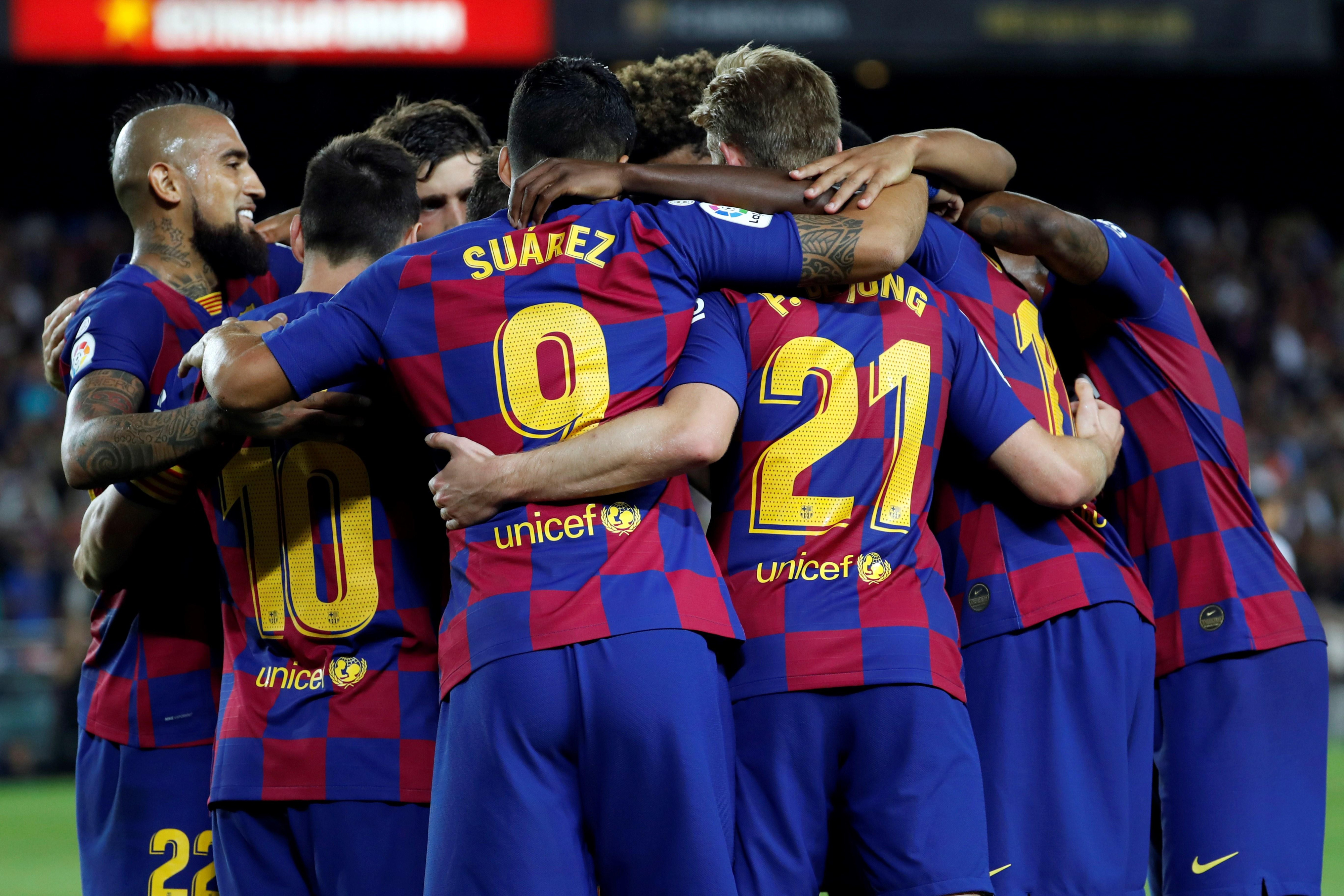Los jugadores del Barça celebrando uno de los goles contra el Sevilla / EFE