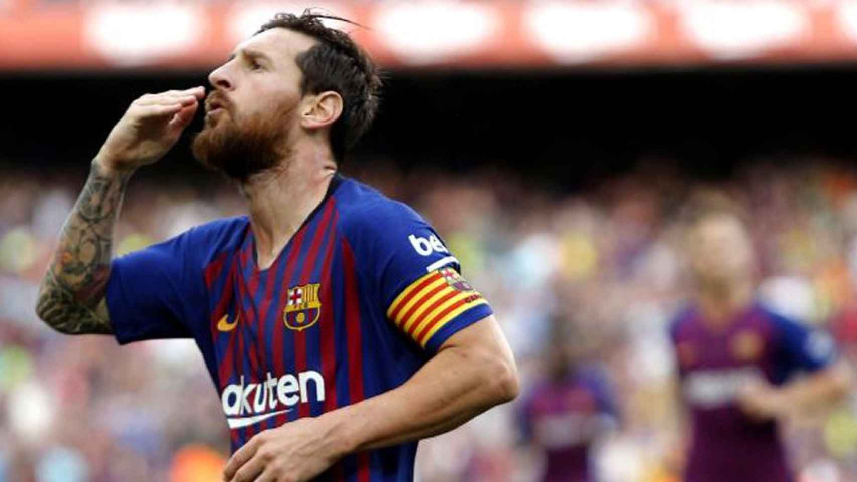 Leo Messi, el jugador con el salario más elevado del mundo, celebra un gol con el Barça / EFE