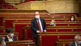 El secretario general del PSC, Miquel Iceta, interviene durante una sesión plenaria en el Parlament / EUROPA PRESS