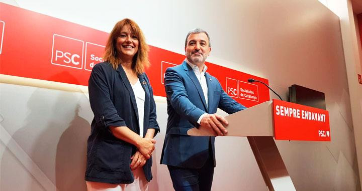 Jaume Collboni (d), cabeza de cartel del PSC, con Laia Bonet, número dos de la lista / CG