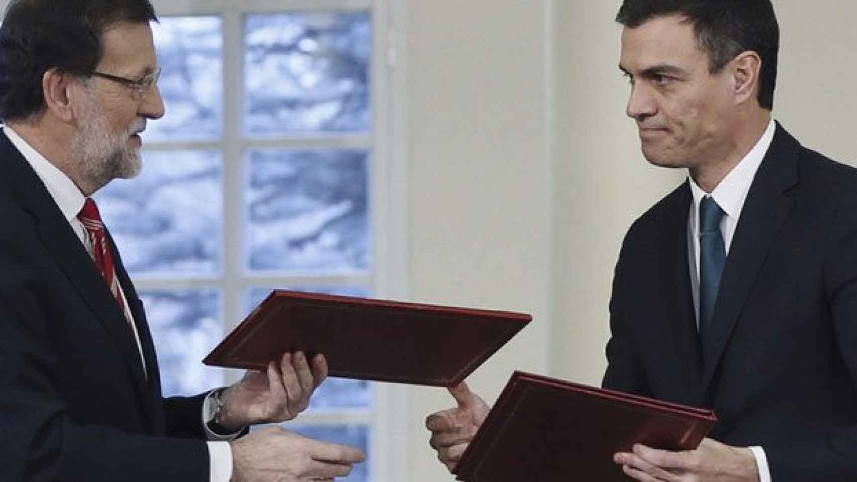 Mariano Rajoy y Pedro Sánchez / EFE