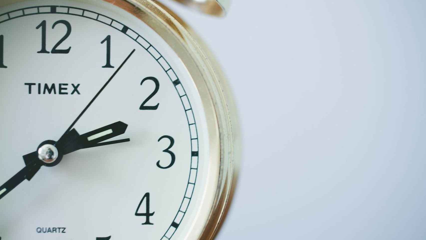 Imagen de un reloj indicando el cambio horario / PIXABAY