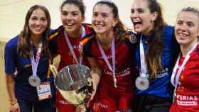 Cinco de las siete catalanas, entre las campeonas del mundo de de hockey patines / @hcpalau