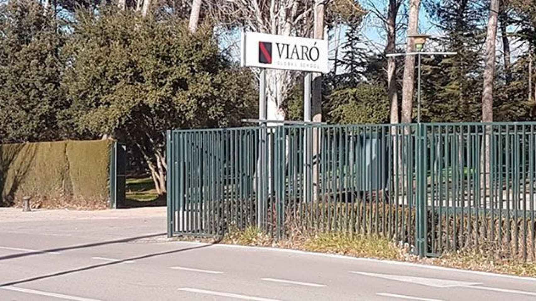 El exterior del colegio Viaró, en Sant Cugat (Barcelona) / CG