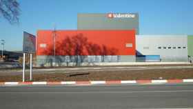 La nueva fábrica de Valentine en Montcada está pendiente de un contencioso judicial.