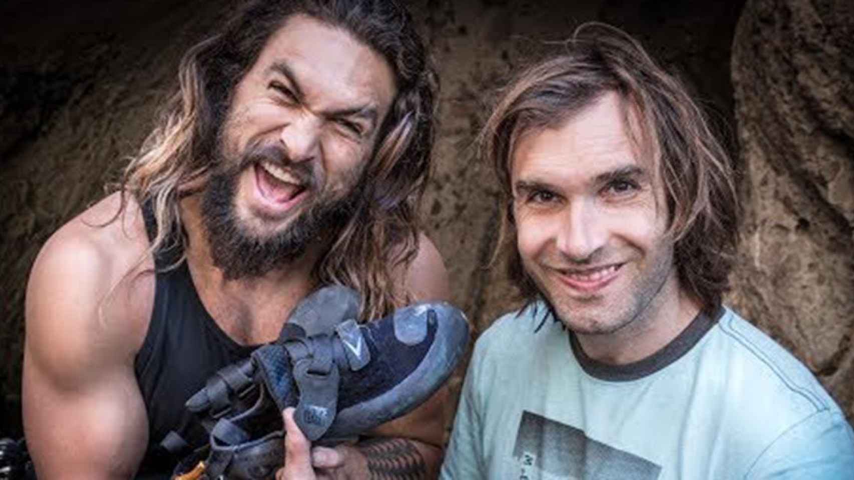 Jason Momoa (i) y Chris Sharma (d), productores de una serie de escalada de HBO Max rodada en Cataluña / SHARMA CLIMBING