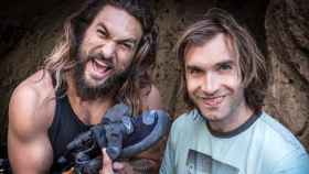 Jason Momoa (i) y Chris Sharma (d), productores de una serie de escalada de HBO Max rodada en Cataluña / SHARMA CLIMBING