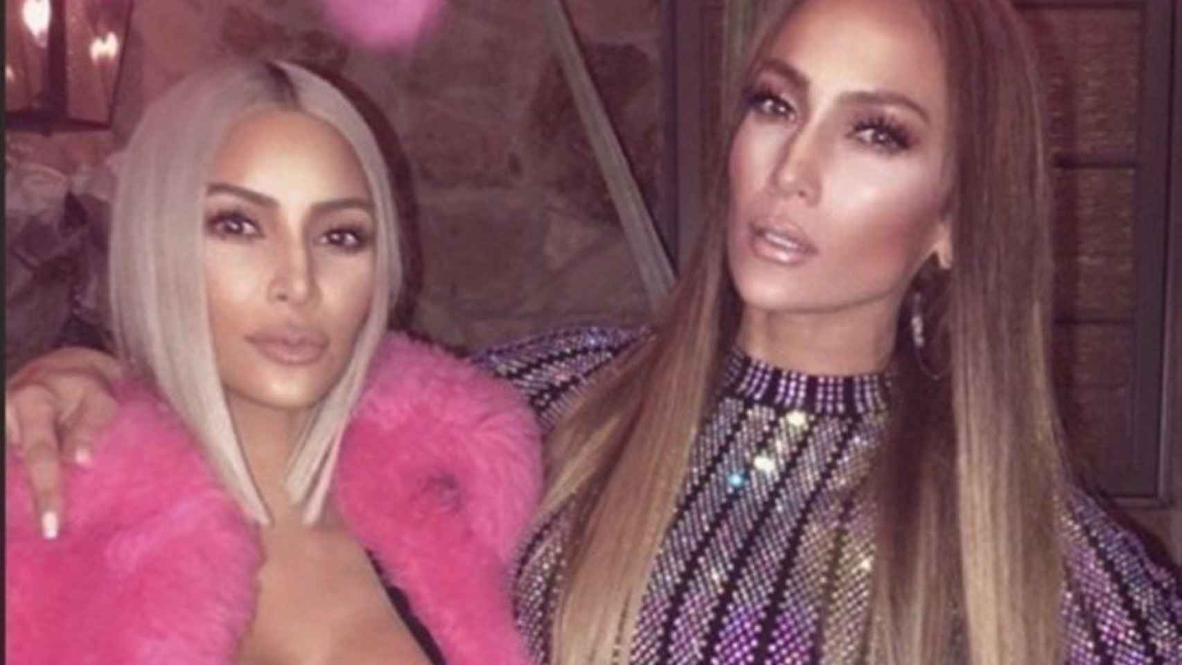 Kim Kardashian se va de fiesta a casa de Jennifer López