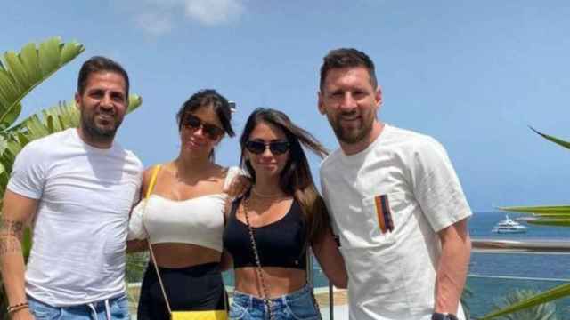 Cesc Fàbregas, Daniella Semaan, Antonela Roccuzzo y Leo Messi, en el hotel MiM Es Vivé /INSTAGRAM