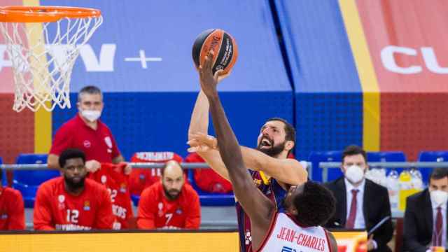 Nikola Mirotic, en una acción ante el Olympiakos | FCB